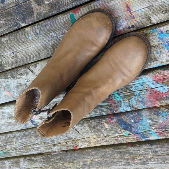 John Fluevog Shoes - John Fluevog Chelsea Boots